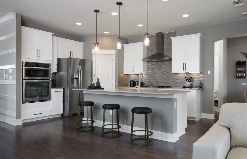 Spacious Eat-In Kitchen