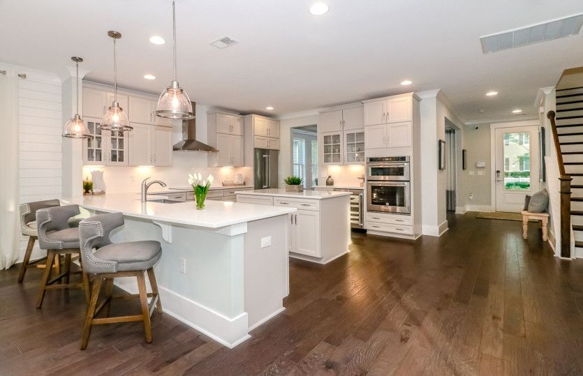 Kitchen, Model Representation