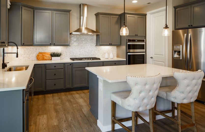 Wellington kitchen with eat-in island