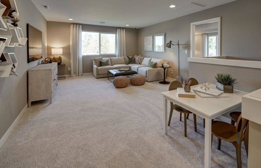 Spacious second-floor loft