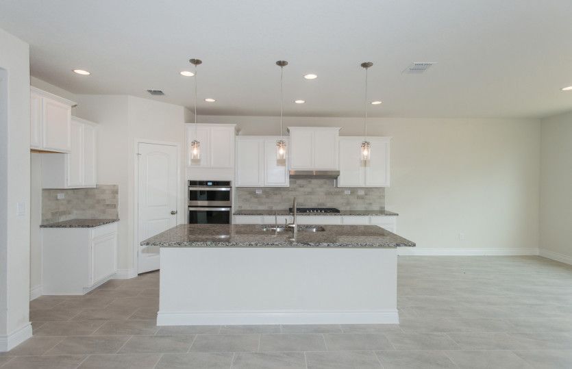 Spacious Eat-In Kitchen