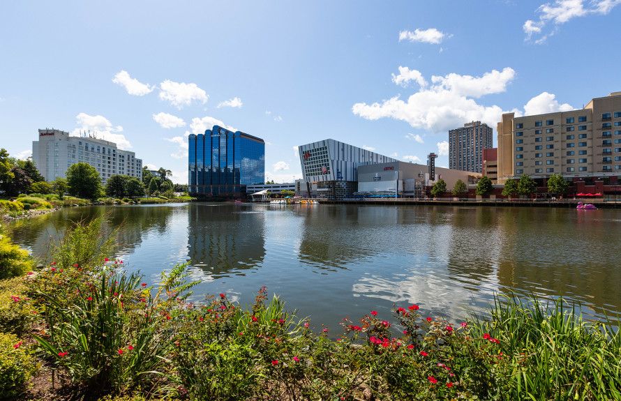 Nearby Rio Washingtonian