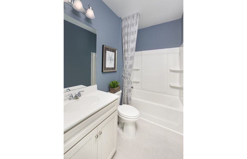 Secondary bathroom, Model Representation