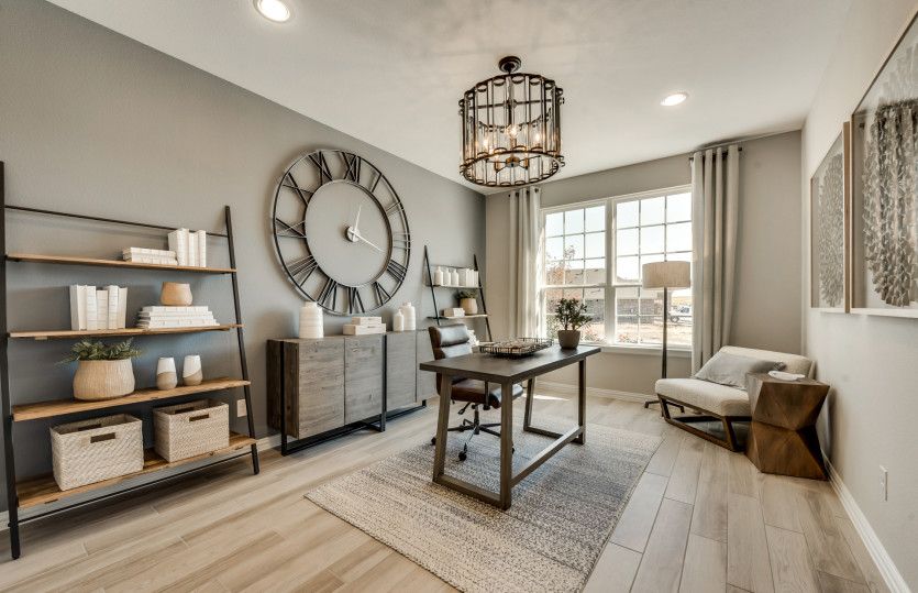 Welcoming entryway into flex space*model representation