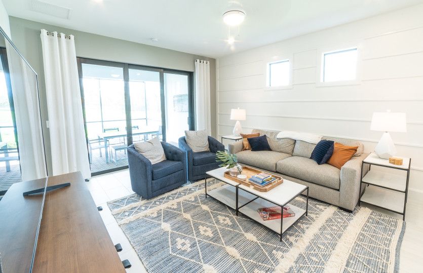 Sliders to the lanai, perfect for indoor/outdoor living