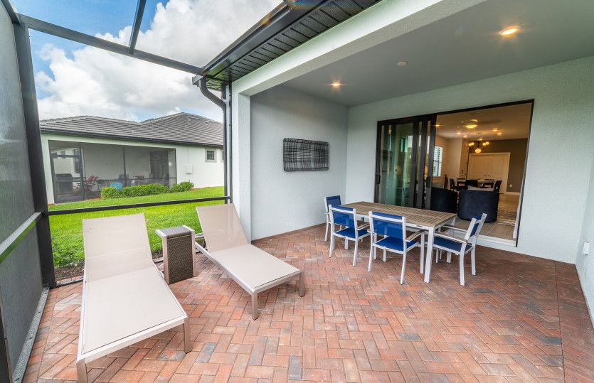 Extended patio option, great for soaking in the Florida sunshine