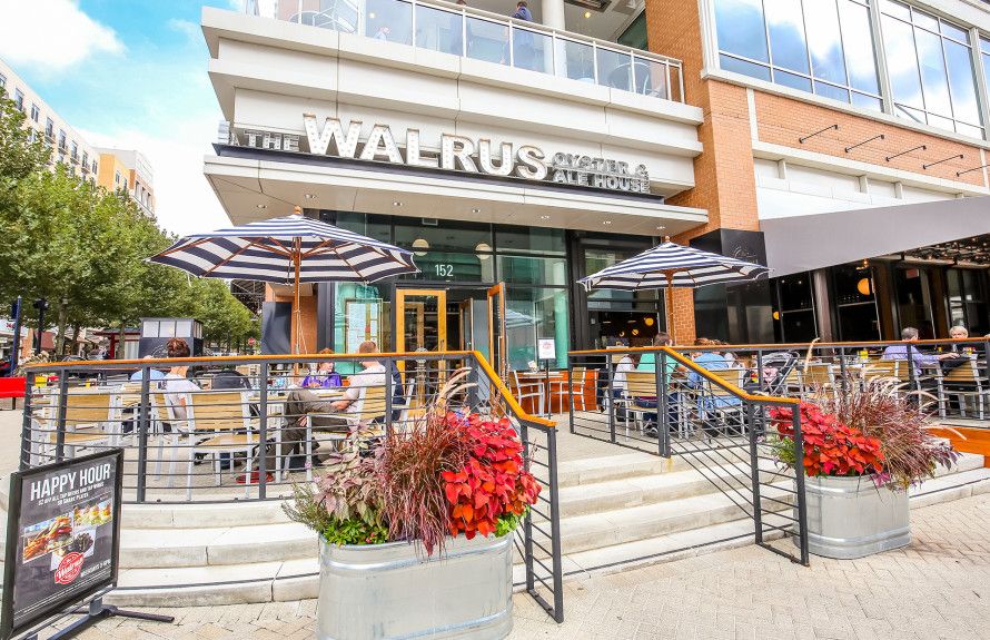 Over 40 Restaurants Onsite