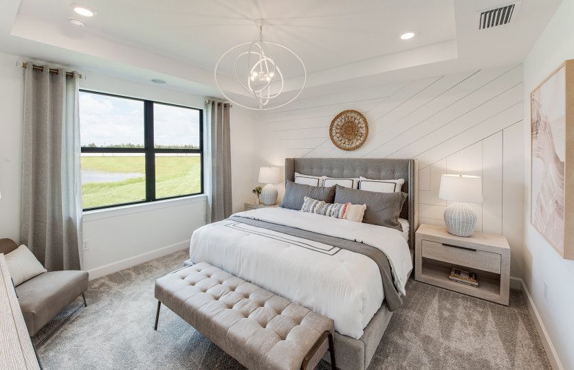 Owner's suite with optional tray ceiling