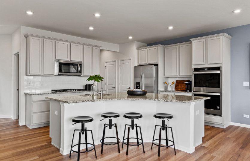 Kitchen with Large Curved Island