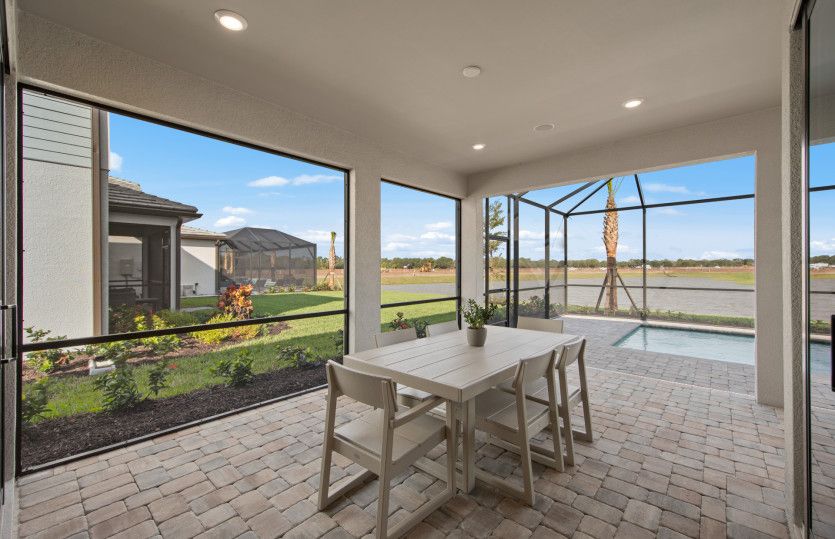 Screened-in covered lanai