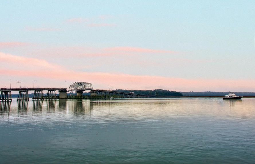 Woods Memorial swing bridge