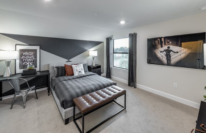 Additional upstairs bedroom