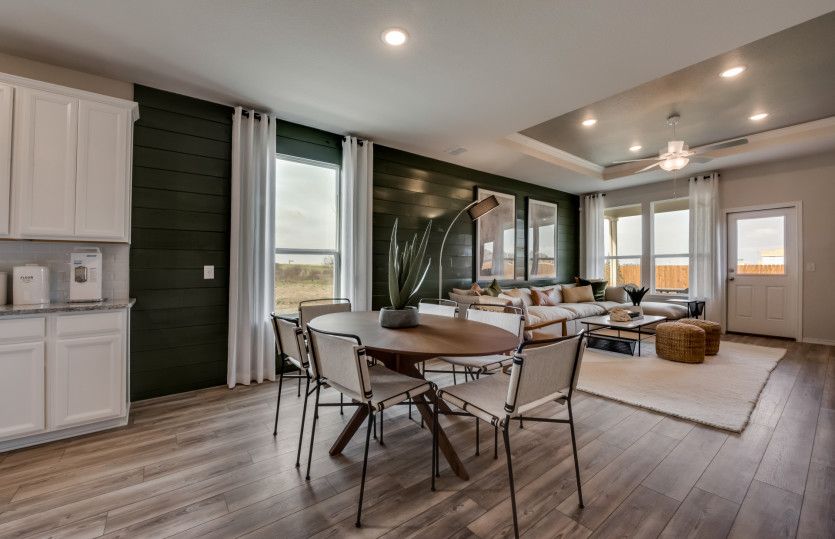 Dining area off kitchen