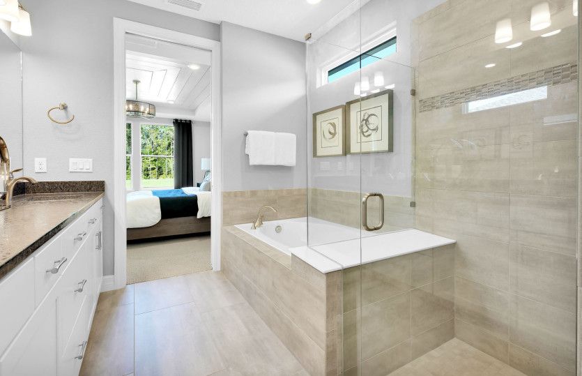 Palmary | Owners Bathroom
