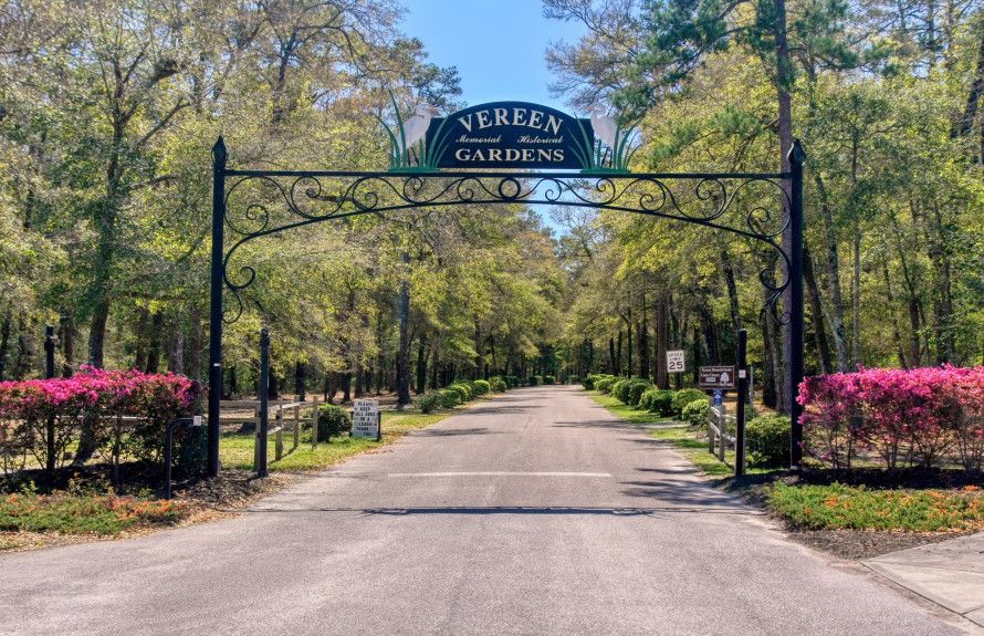 Explore Vereen Gardens