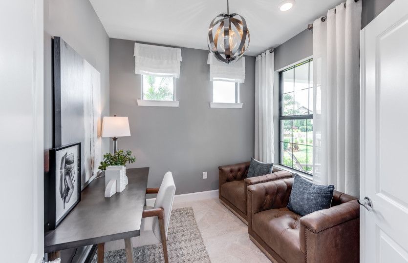 Flex space, perfect for a home office or den
