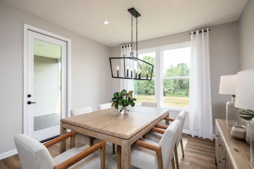 Café for Dining & Entertaining