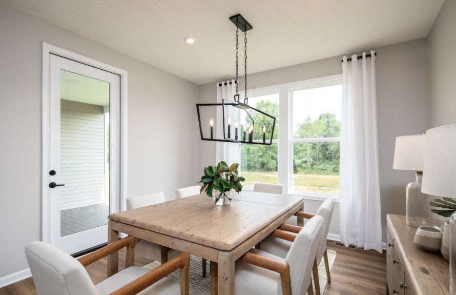 Café for Dining & Entertaining