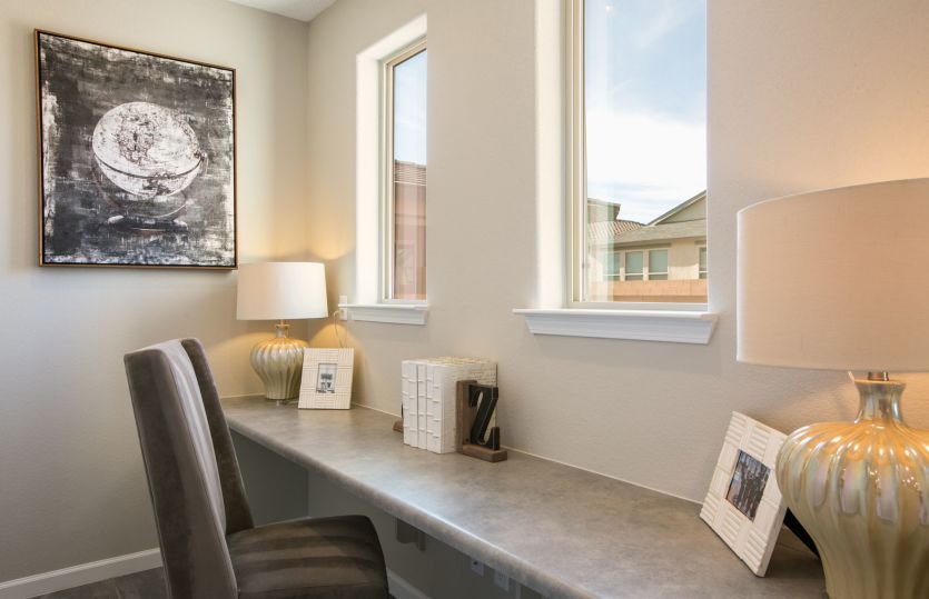 The Pulte Planning Center® is a functional space off the kitchen for bill paying, week night homewor