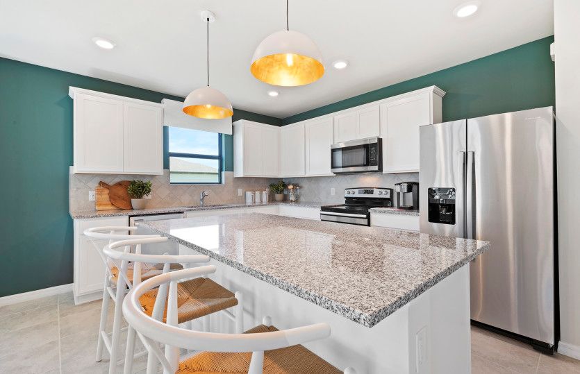 Kitchen with center island