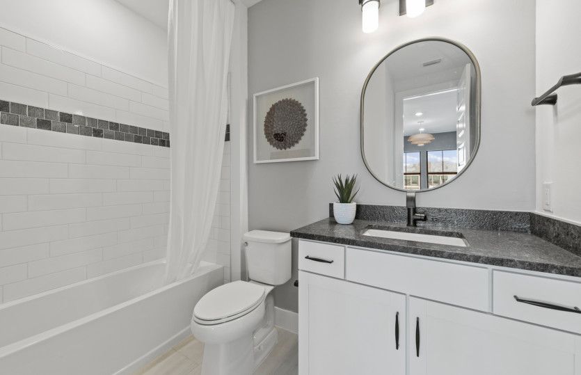 Optional en suite bath in lieu of flex