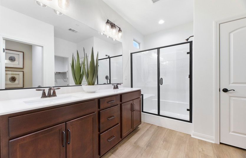 Owner's Bathroom (Model at Stratford Place)
