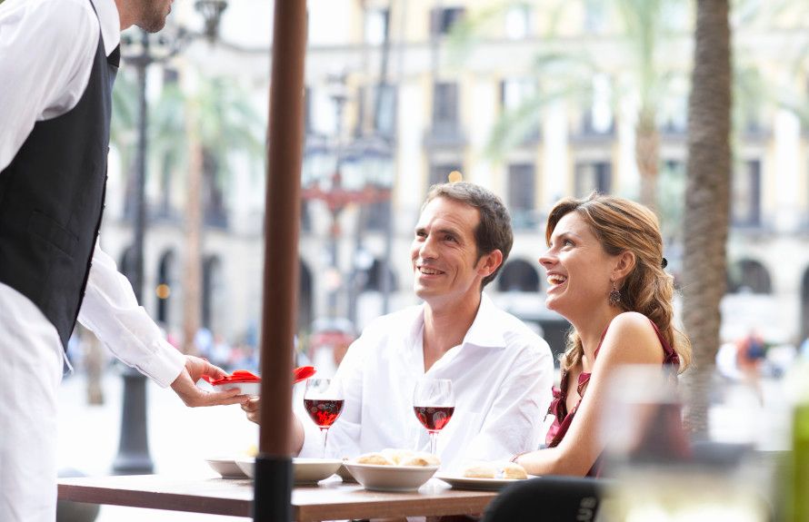 Close to Nearby Dining