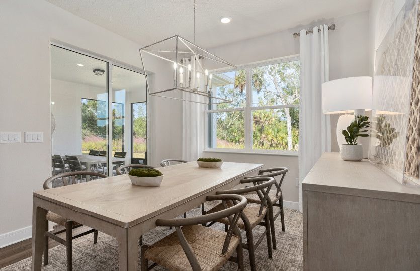 Enjoy Effortless Indoor/Outdoor Entertaining