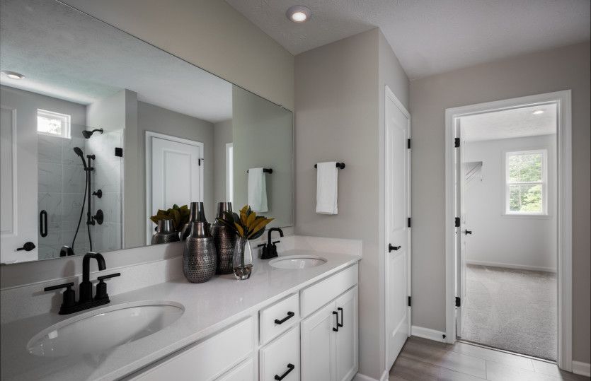 Owner's Bath w/Double Sinks