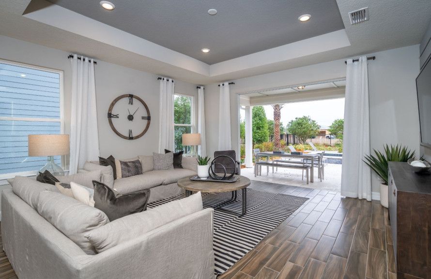 Indoor/Outdoor Living