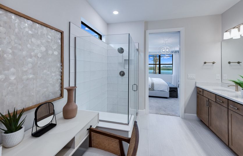 Private owner's suite bathroom