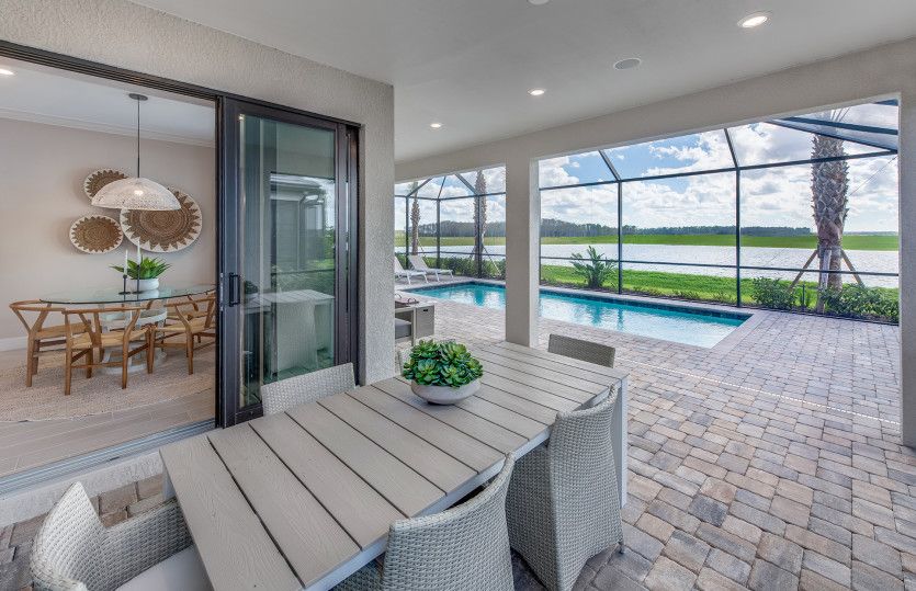 Spacious covered lanai