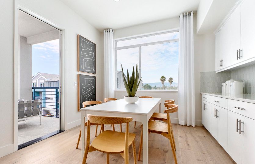 Cozy café area for casual or formal dining