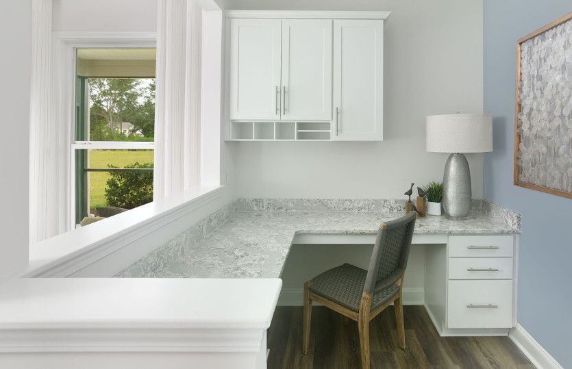 Complete assignments, craft DIY projects, or create a grocery list in the Pulte Planning Center.