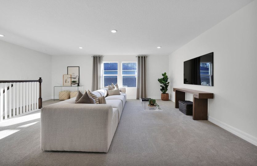 Whitestone | Upstairs Loft