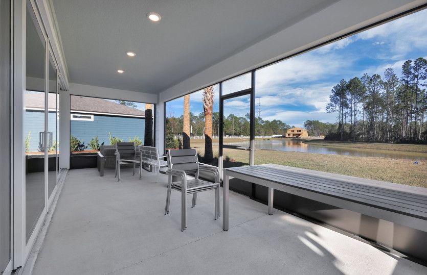 Whitestone | Covered Lanai