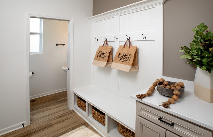 Everyday Entry® with Boot Bench