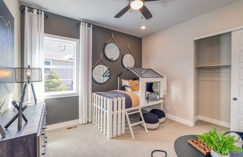 Host your grandkids with ease in the secondary bedroom.