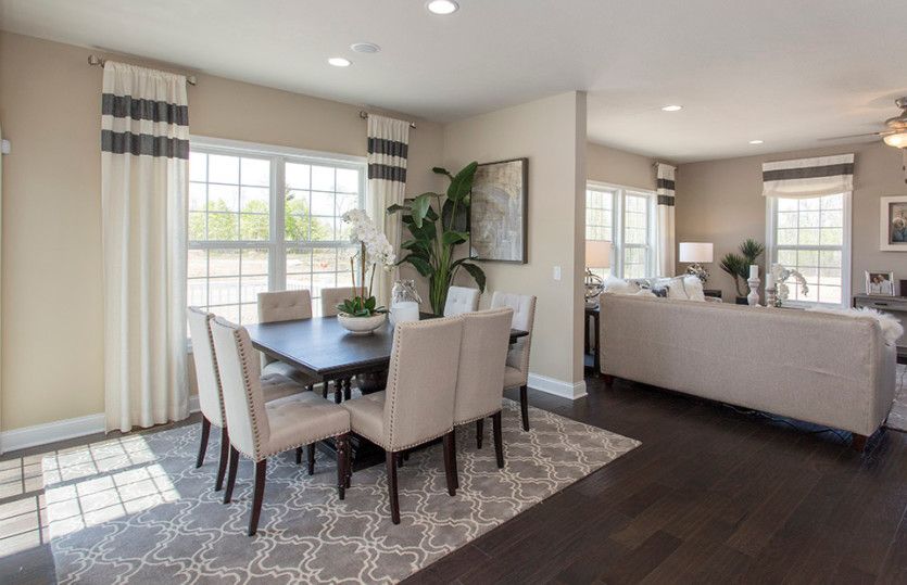 Breakfast Nook/Cafe, Adjacent to the Kitchen for Informal Dining