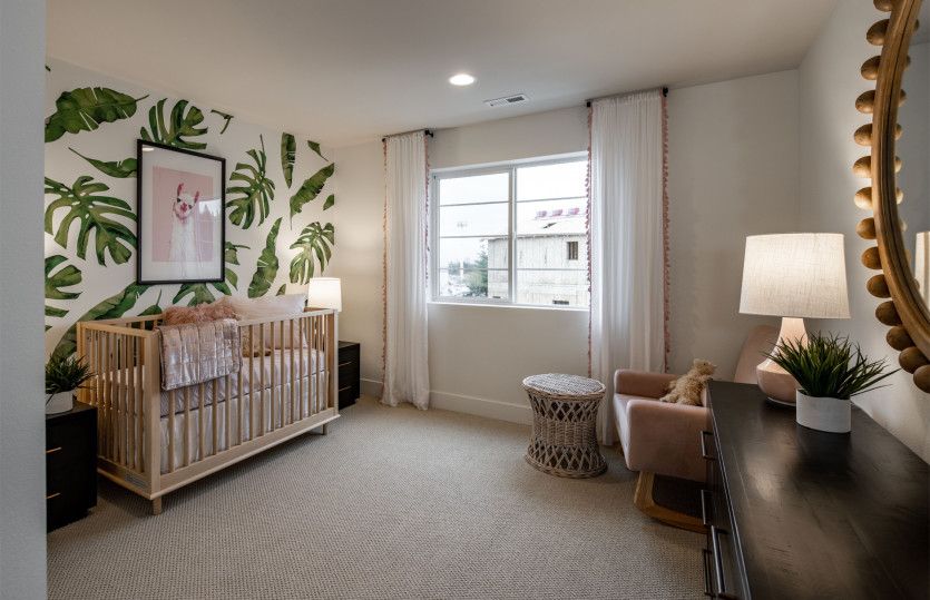 2 secondary bedrooms