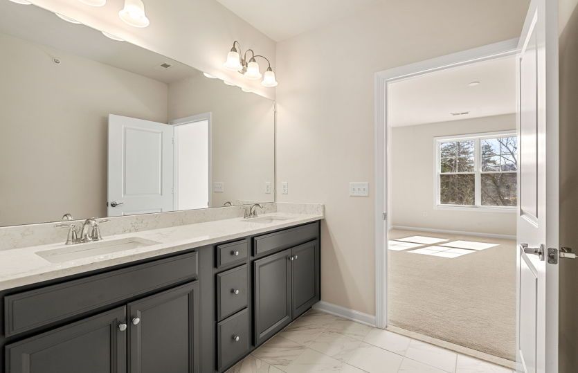 Spa-Like Owner's Bath