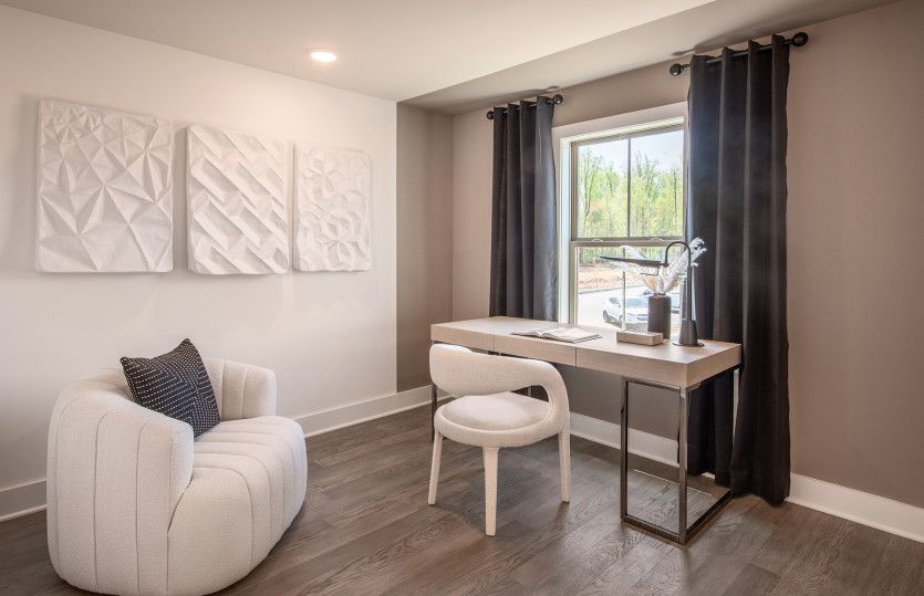Sitting room in the owner's suite
