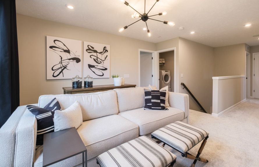 Upstairs Loft for Added Space