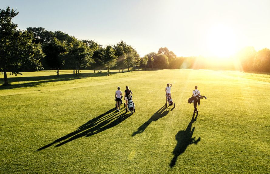 5 Golf Course Nearby