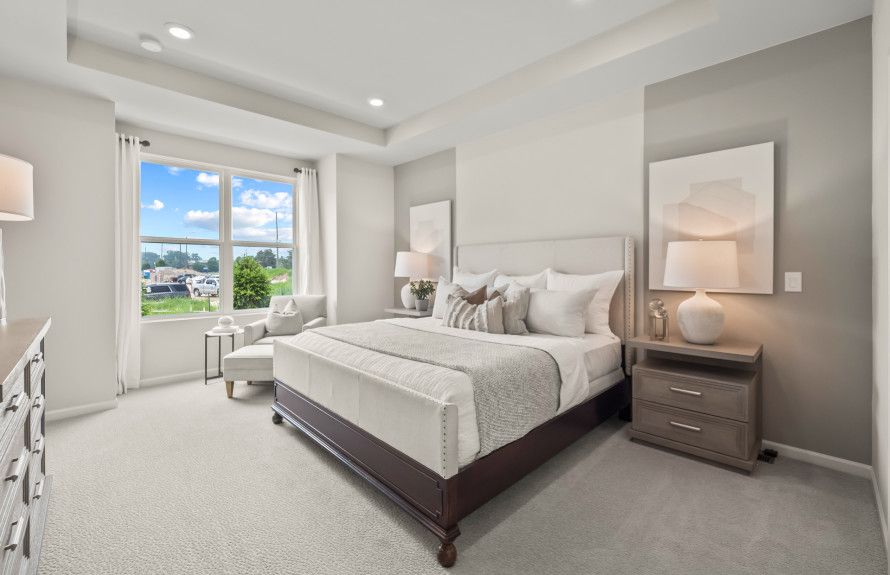 Owner's Suite w/ Tray Ceiling