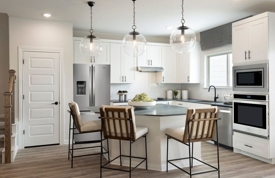 Eat-In Kitchen Island