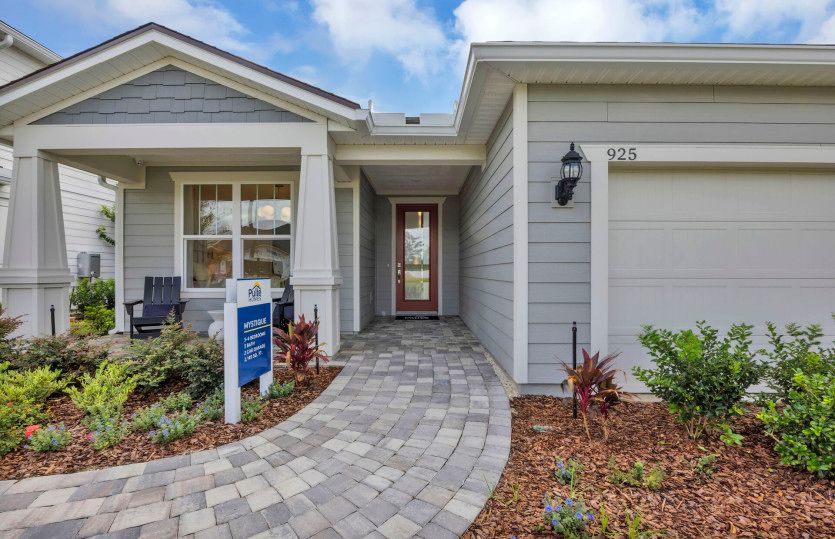 Mystique | Front Entry