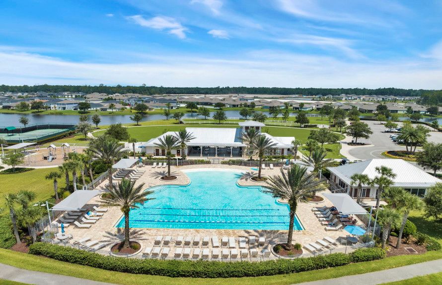 Bannon Lakes Resort-Style Pool