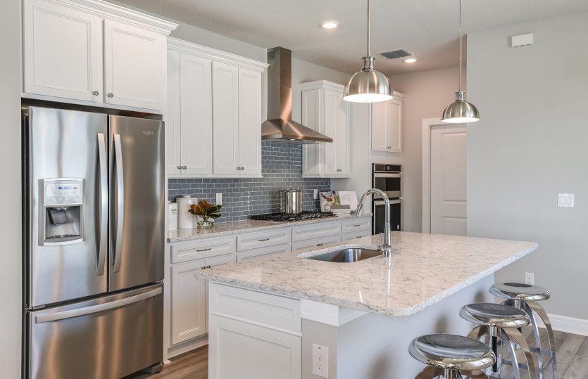 Beautiful Kitchen with Island