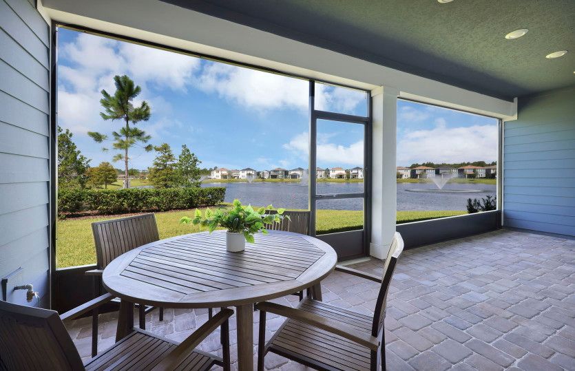 Mystique | Covered Lanai